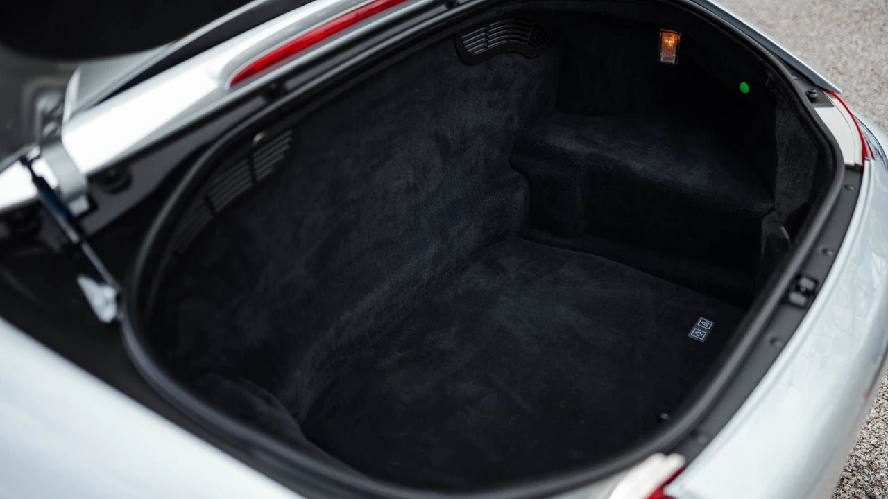 2001 BMW Z8 - Image 11 of 31
