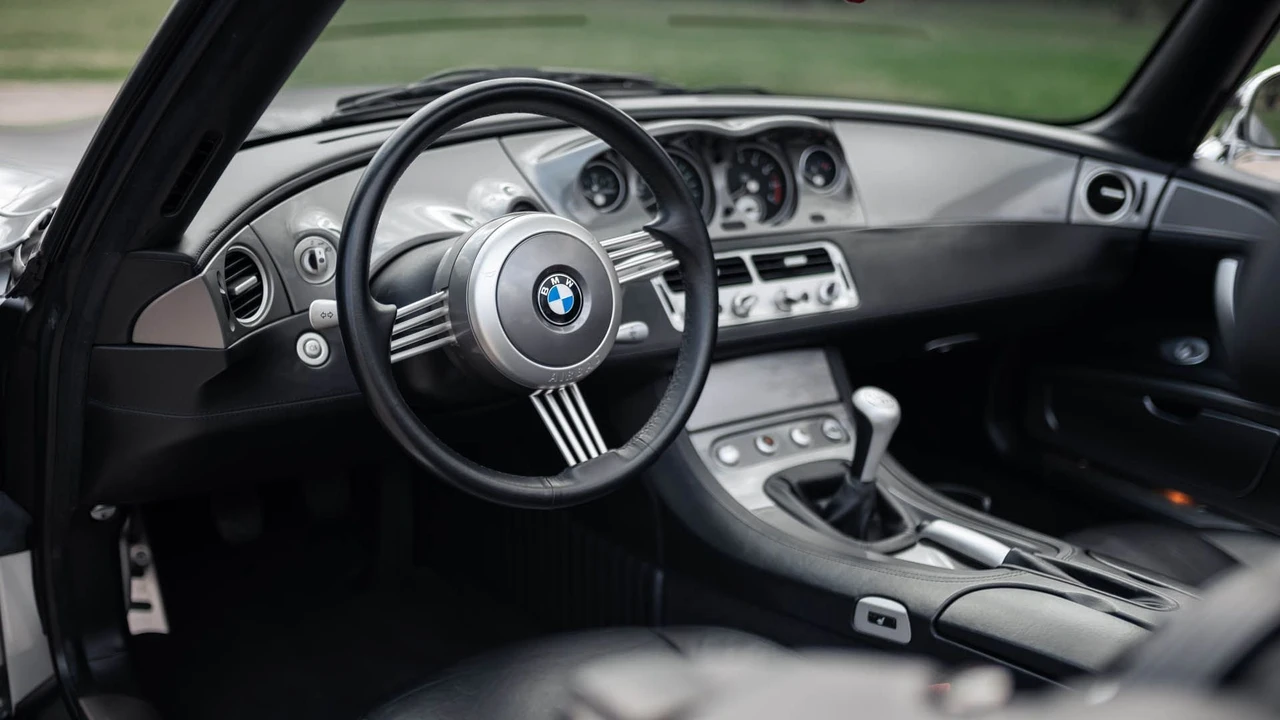 2001 BMW Z8 - Image 25 of 31