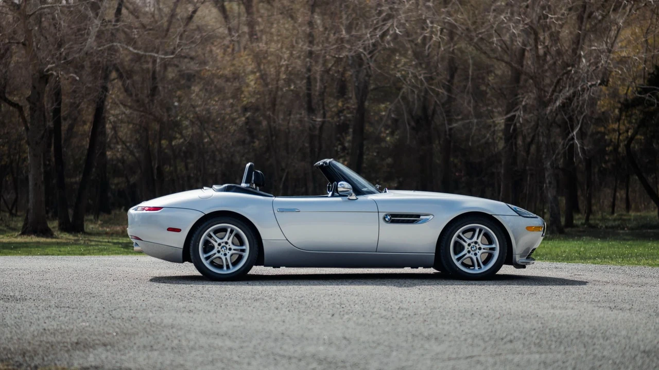 2001 BMW Z8 - Image 5 of 31