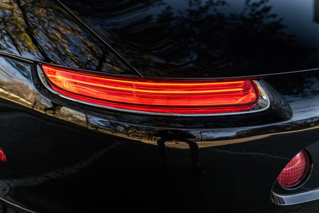 2001 BMW Z8 - Image 14 of 31
