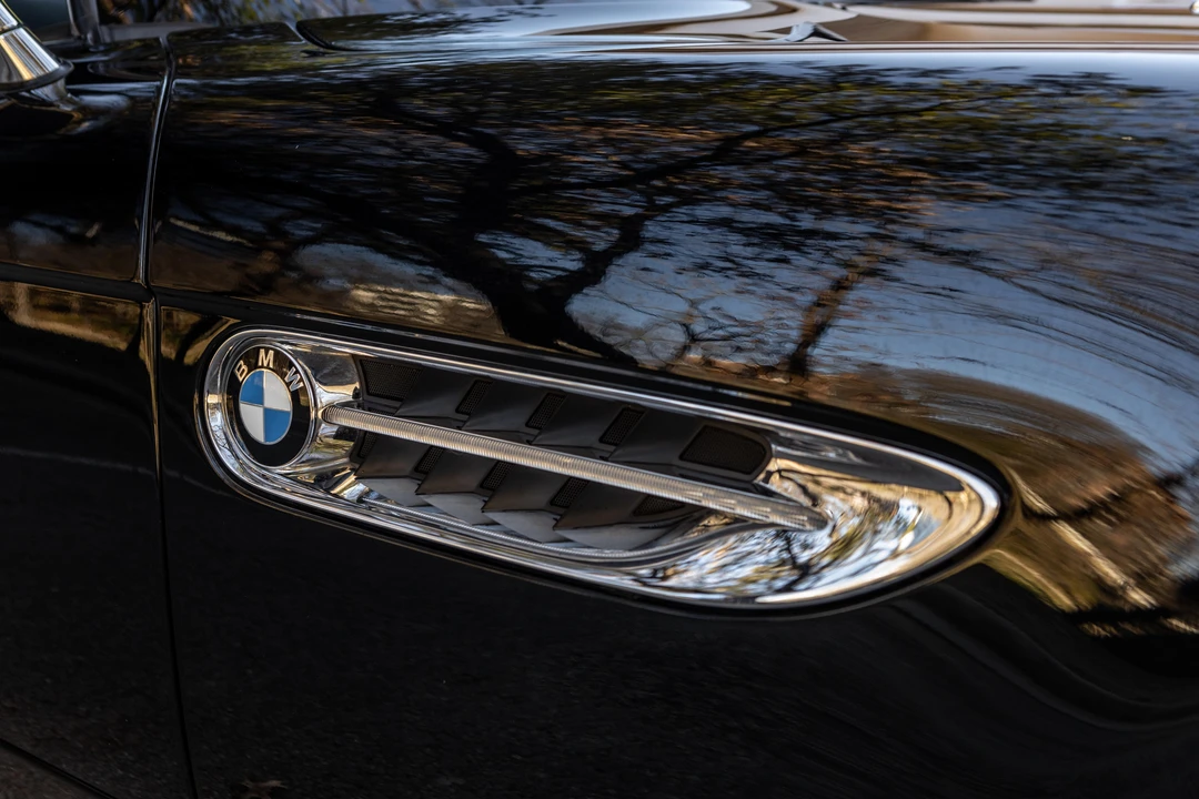 2001 BMW Z8 - Image 18 of 31