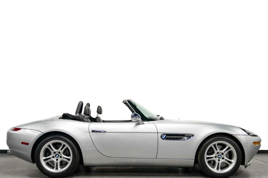 2001 BMW Z8 - Image 2 of 21