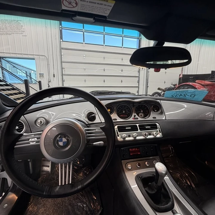2001 BMW Z8 - Image 10 of 21