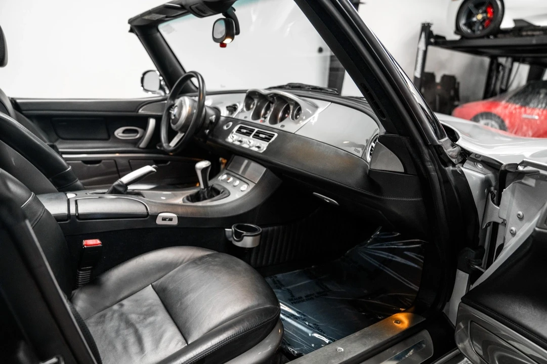 2001 BMW Z8 - Image 14 of 21