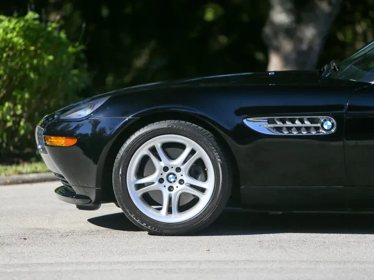 2001 BMW Z8 - Image 27 of 31