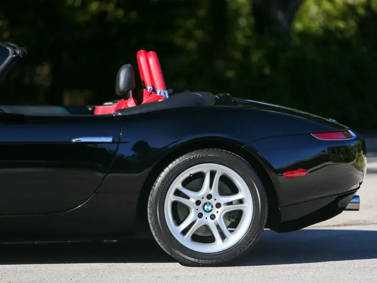 2001 BMW Z8 - Image 28 of 31