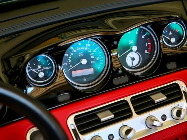 2001 BMW Z8 - Image 20 of 31