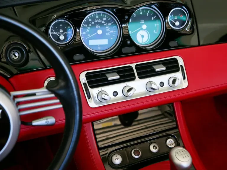 2001 BMW Z8 - Image 15 of 31
