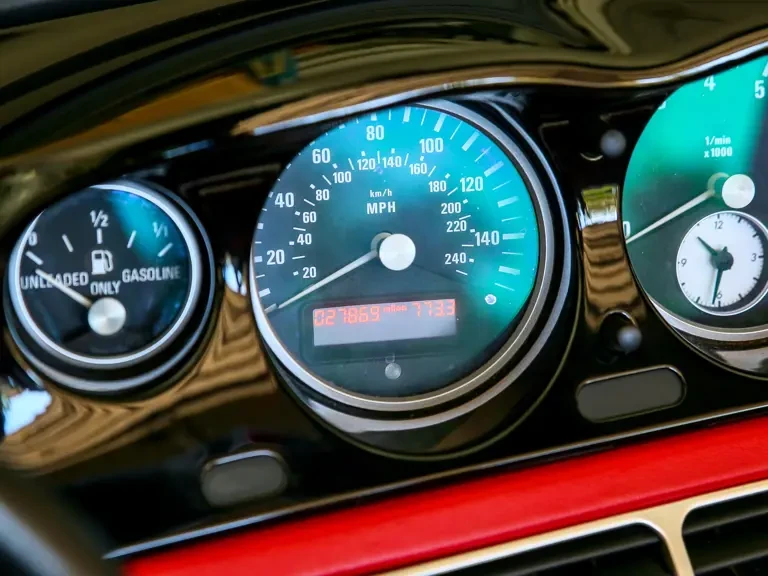 2001 BMW Z8 - Image 21 of 31
