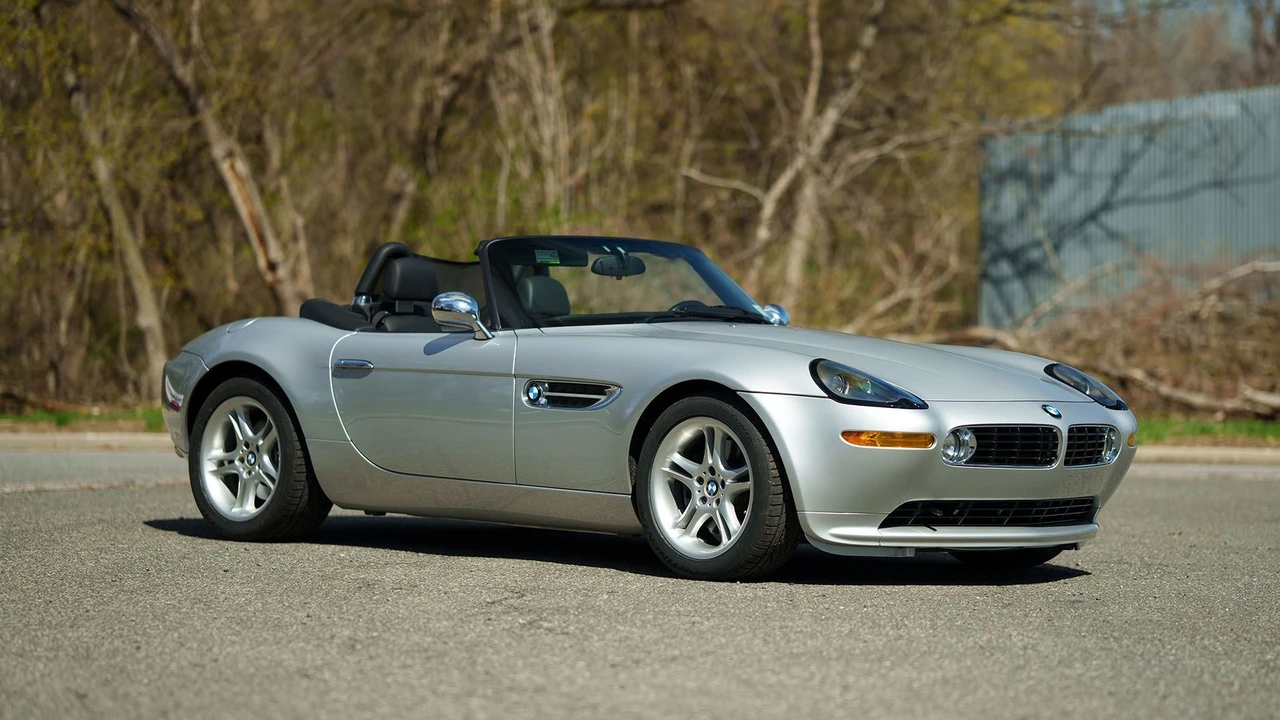 2001 BMW Z8 - Image 14 of 31