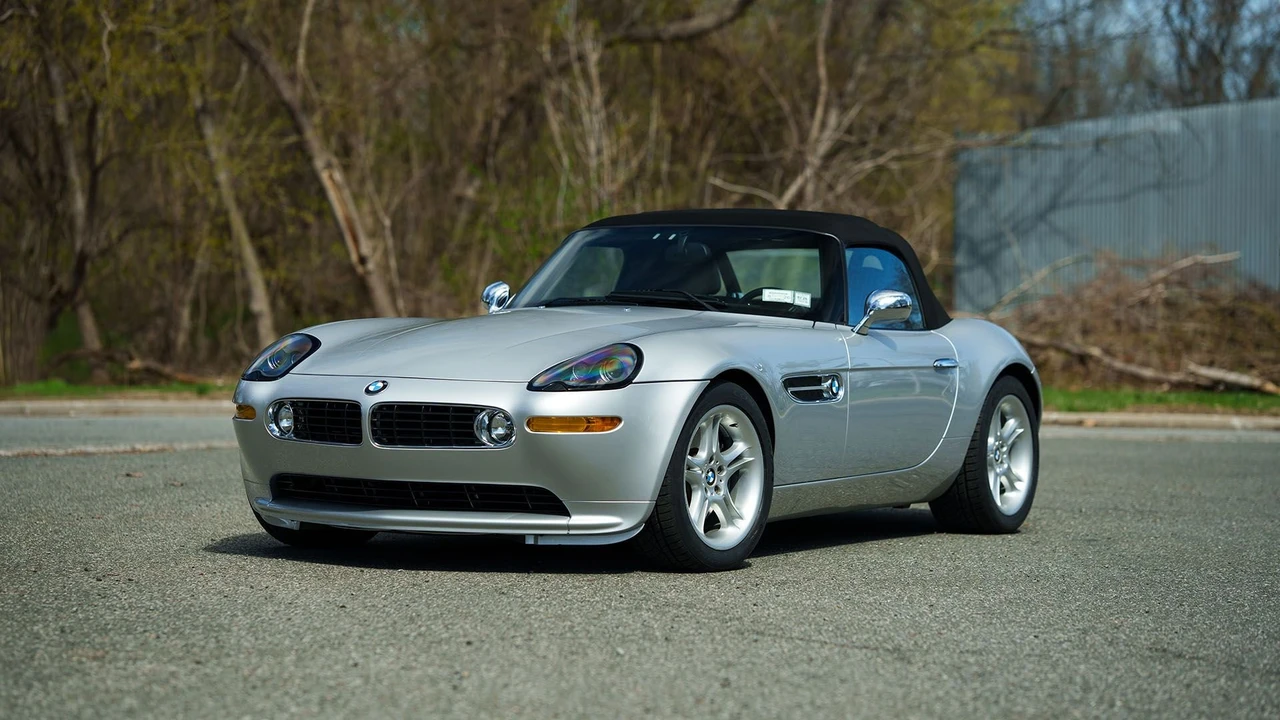 2001 BMW Z8 - Image 15 of 31