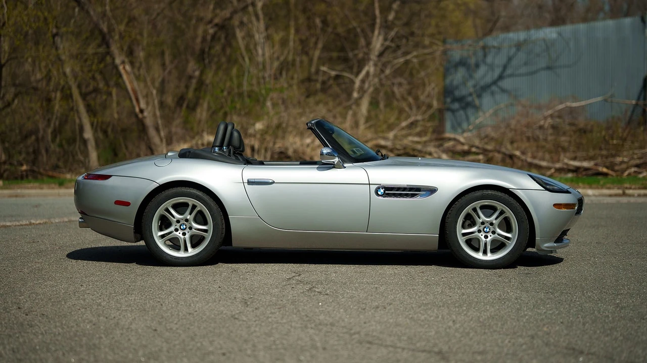 2001 BMW Z8 - Image 4 of 31