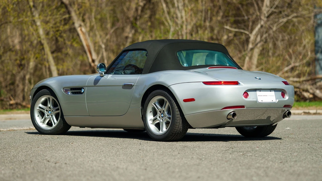 2001 BMW Z8 - Image 26 of 31