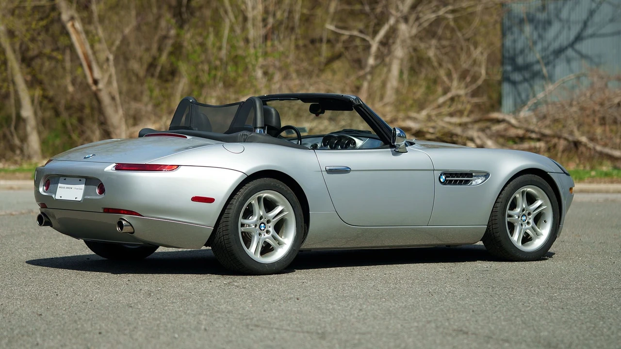2001 BMW Z8 - Image 24 of 31
