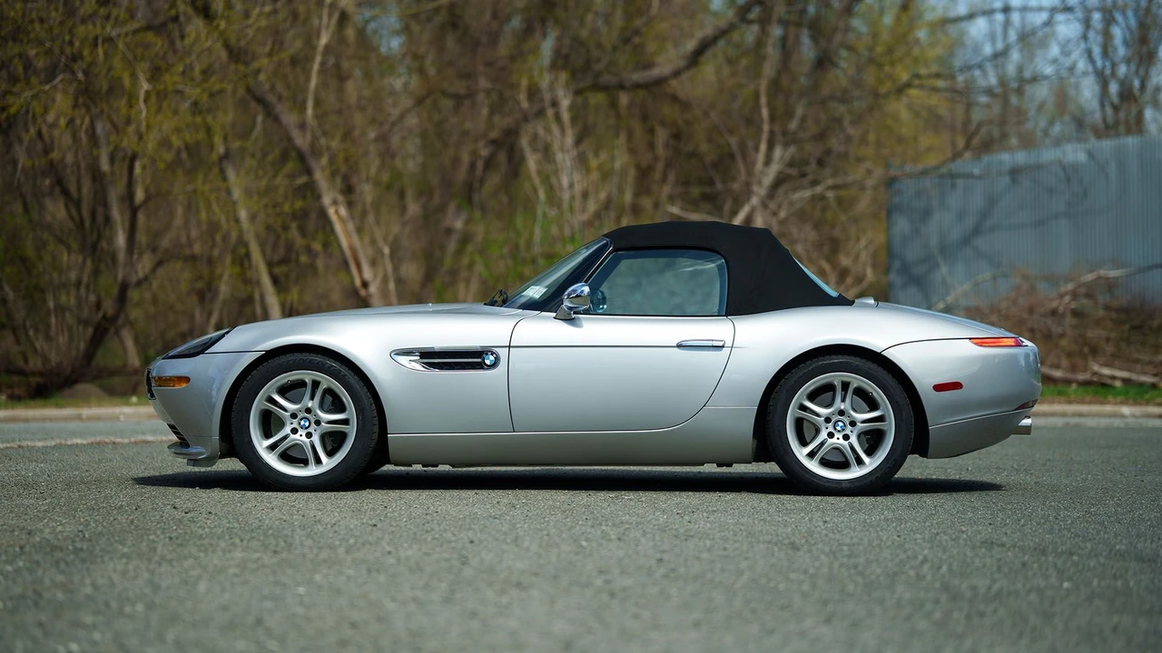 2001 BMW Z8 - Image 17 of 31