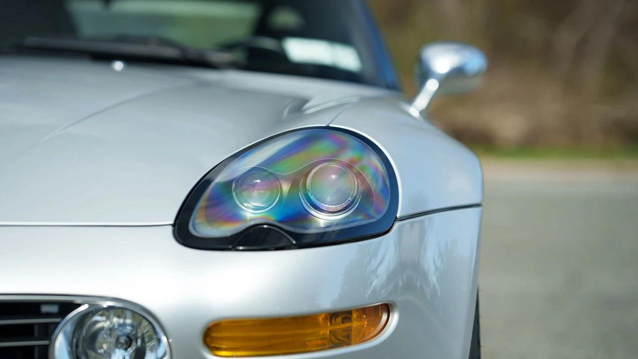 2001 BMW Z8 - Image 29 of 31