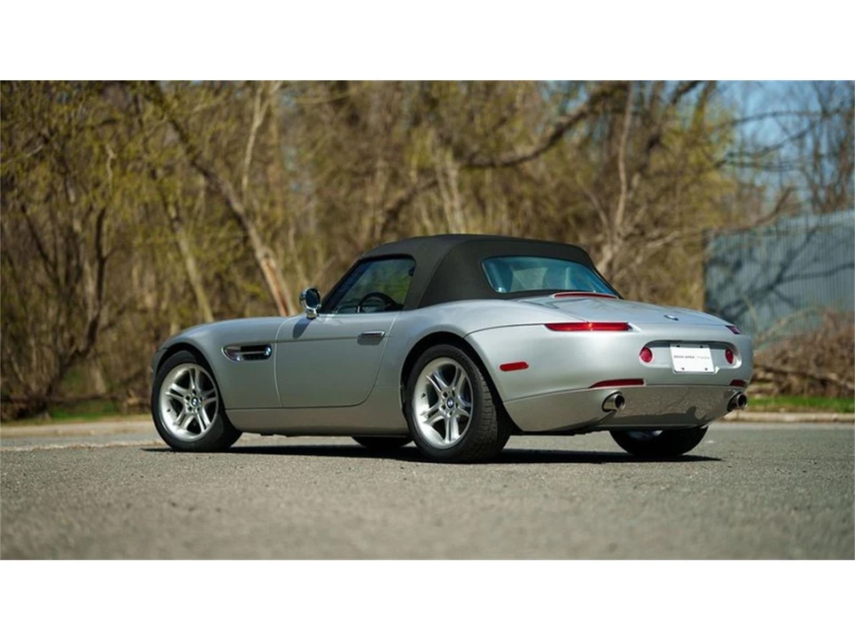 2001 BMW Z8 - Image 17 of 31