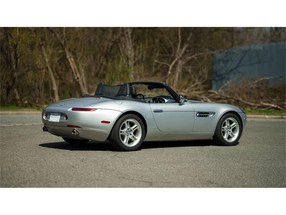 2001 BMW Z8 - Image 2 of 31