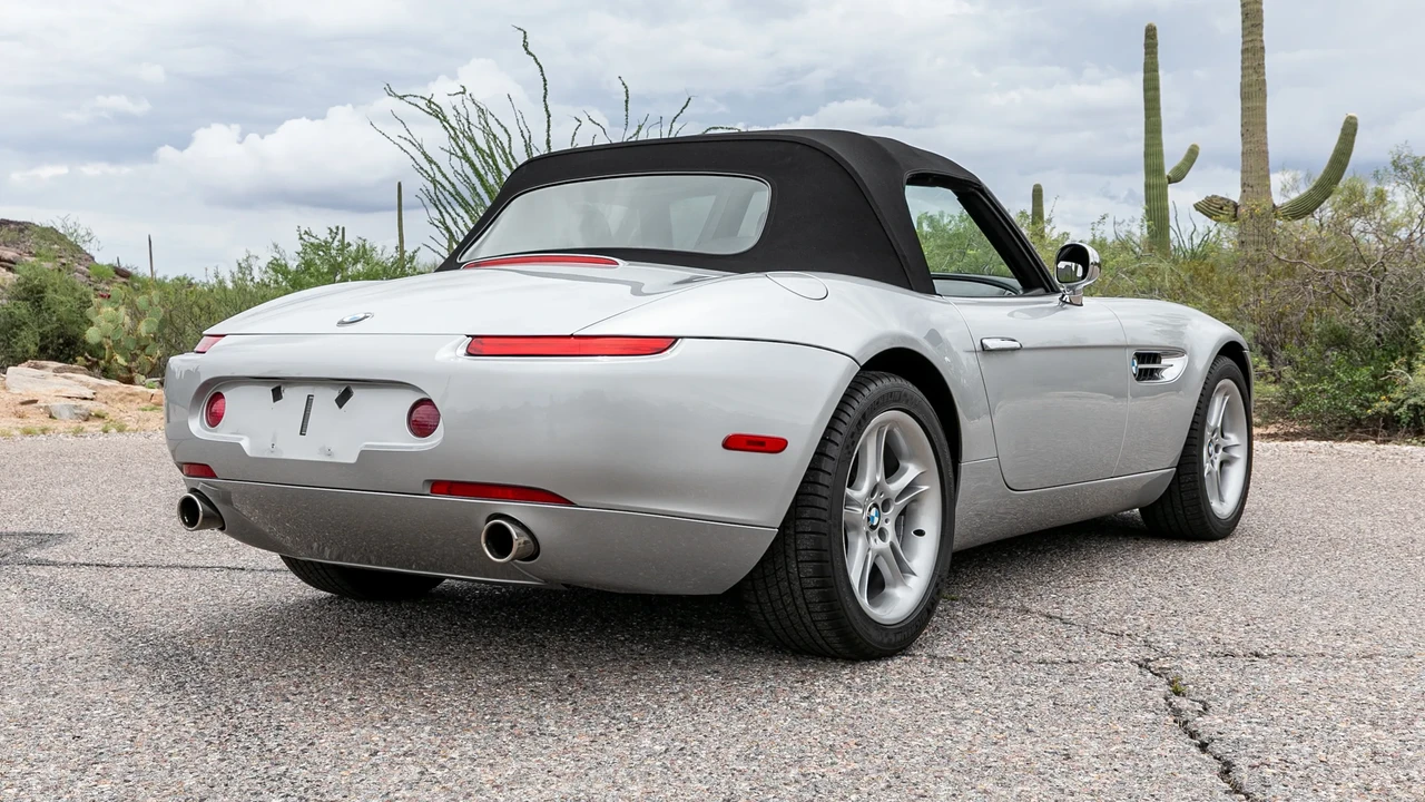 2001 BMW Z8 - Image 13 of 31