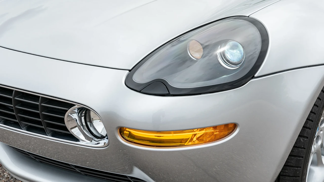 2001 BMW Z8 - Image 21 of 31