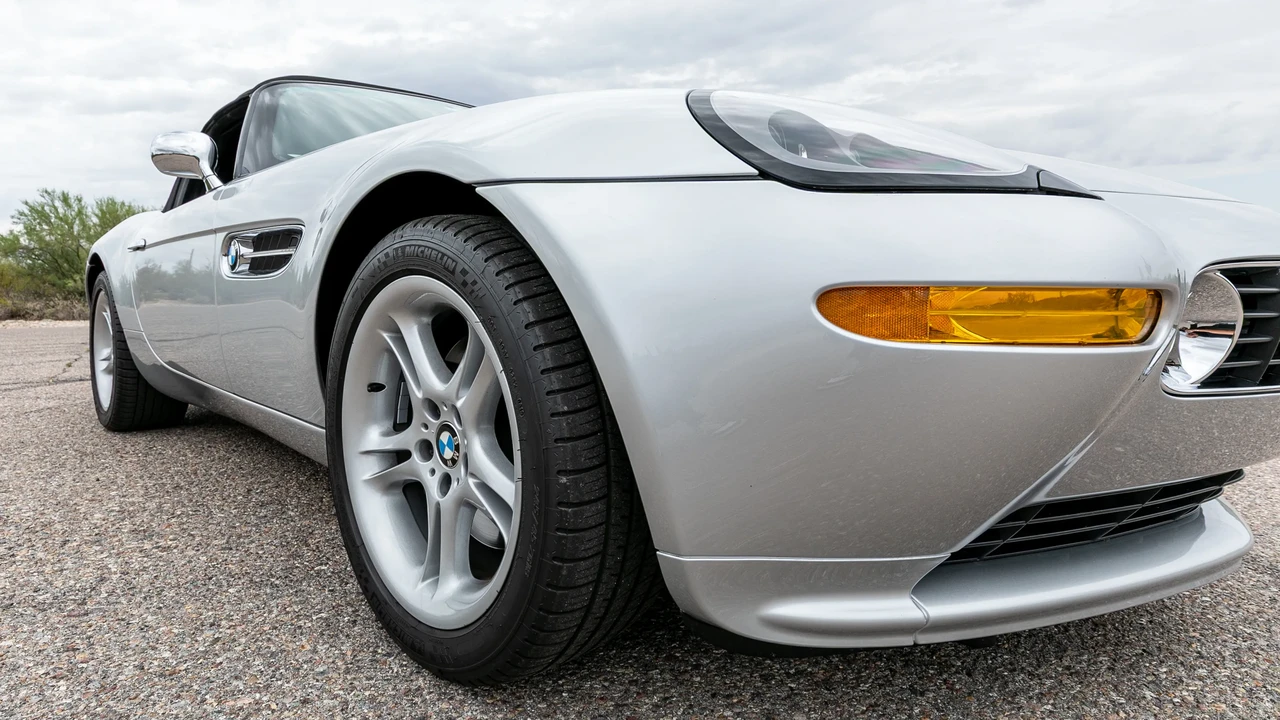 2001 BMW Z8 - Image 28 of 31