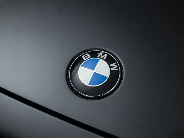 2001 BMW Z8 - Image 7 of 31