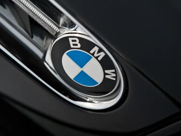 2001 BMW Z8 - Image 7 of 12