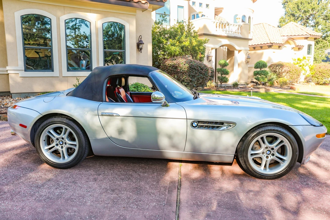 2001 BMW Z8 - Image 14 of 31