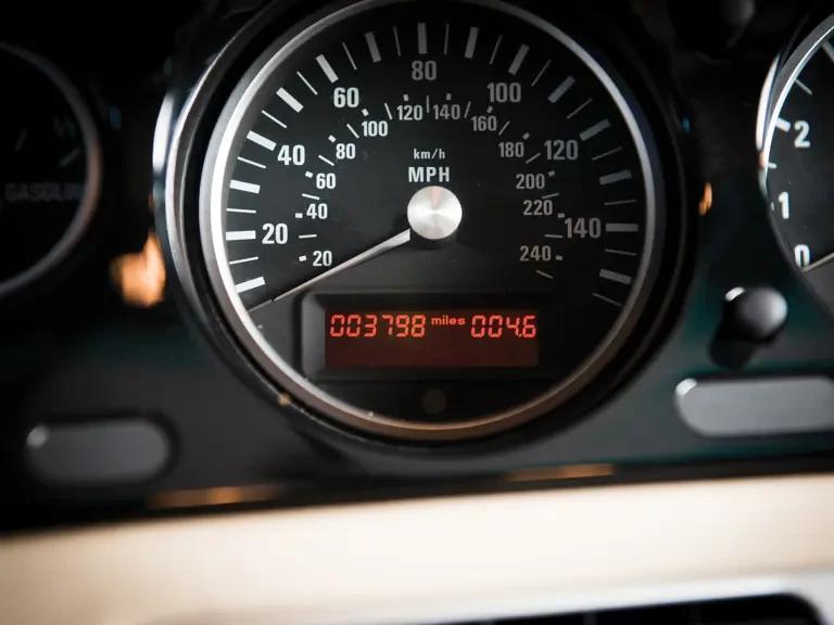 2001 BMW Z8 - Image 14 of 16