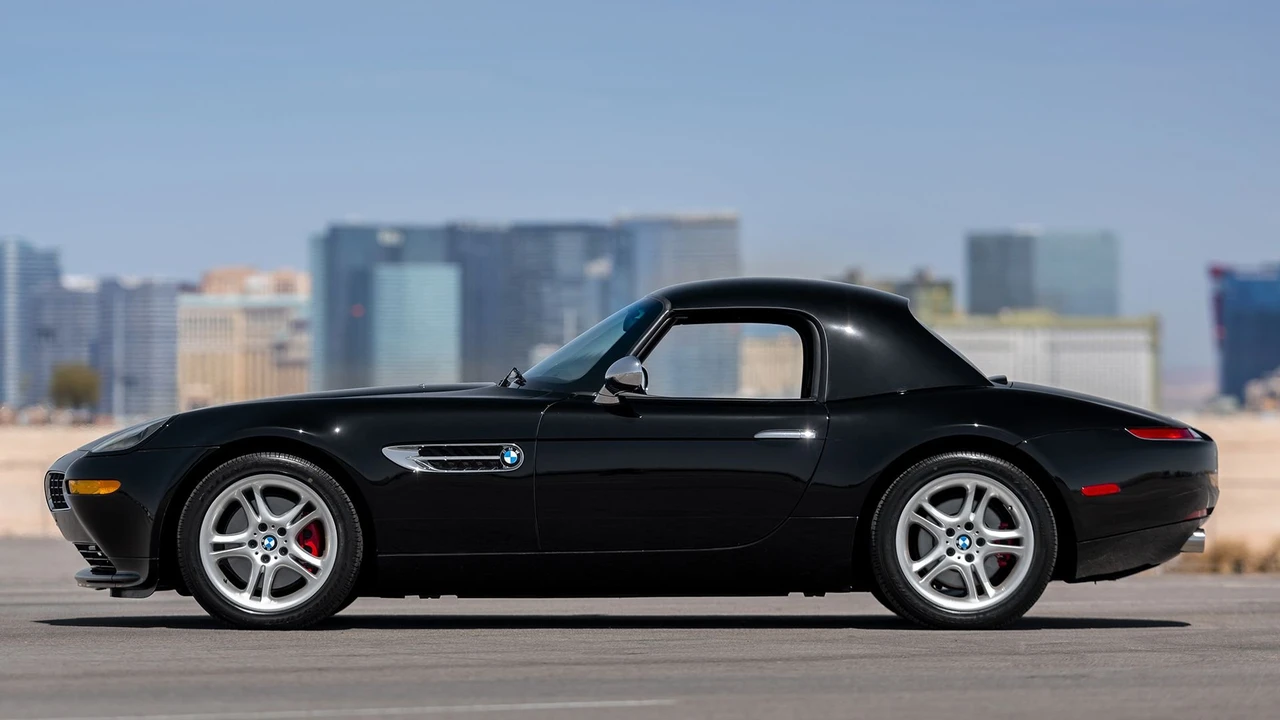 2001 BMW Z8 - Image 13 of 31