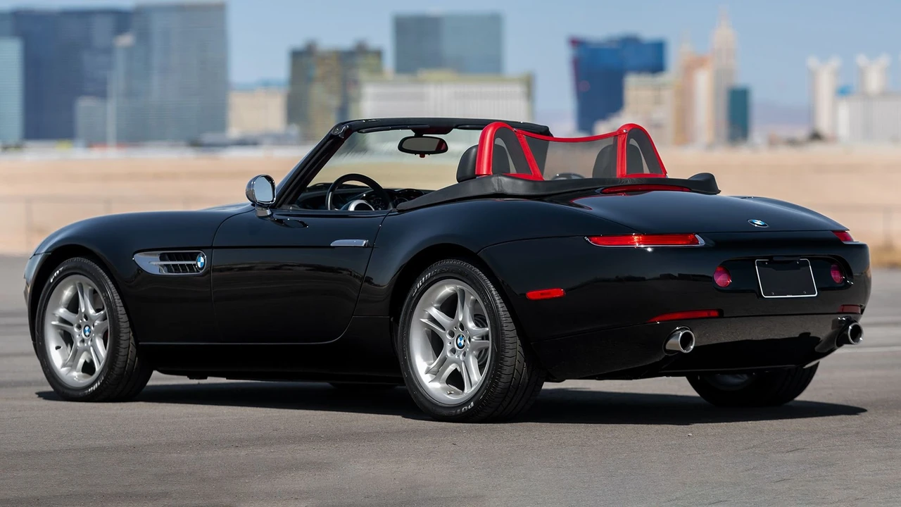 2001 BMW Z8 - Image 7 of 31