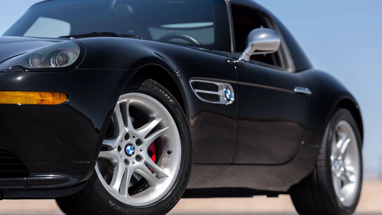 2001 BMW Z8 - Image 22 of 31