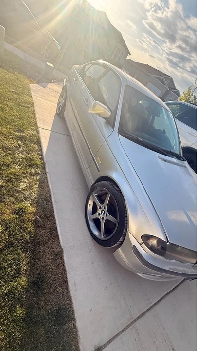 2001 BMW E46 330i & 330Ci - Image 3 of 10