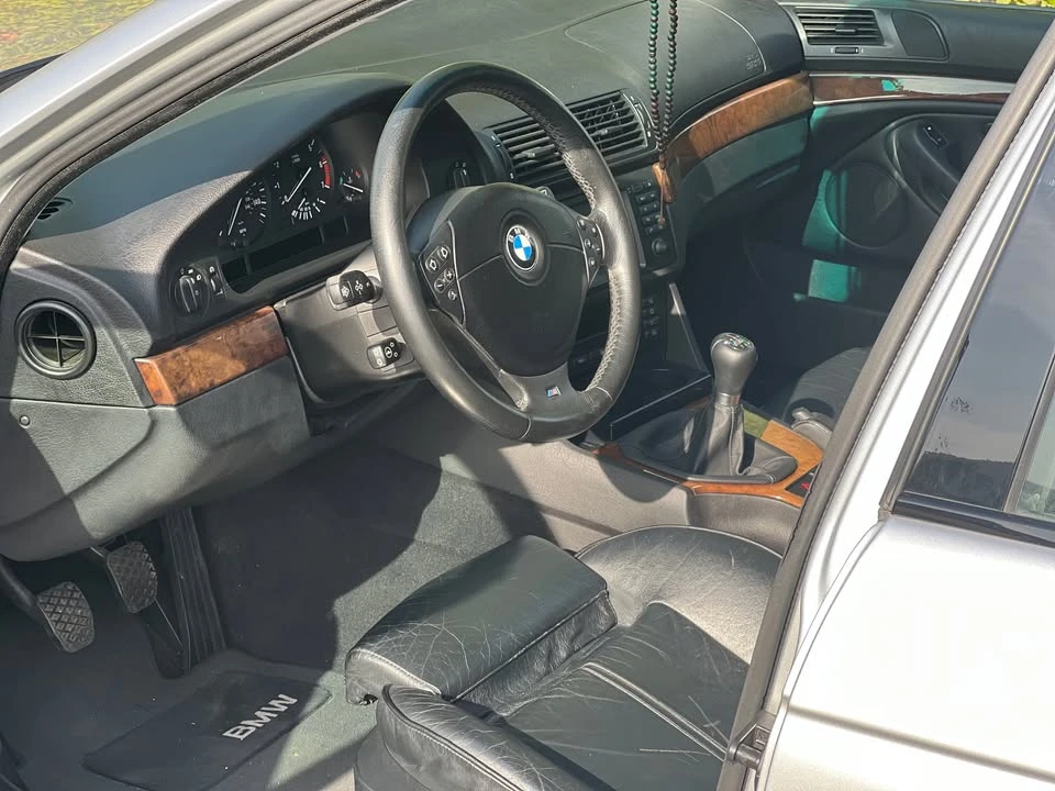2001 BMW E39 540i - Image 13 of 20