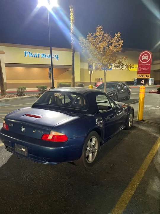 2001 BMW Z3 Roadster - Image 2 of 2
