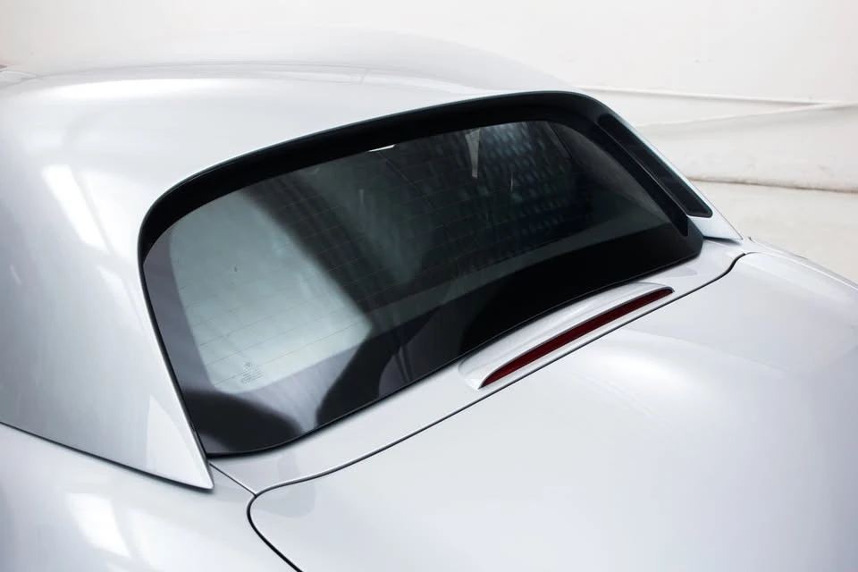 2001 BMW Z8 - Image 14 of 15