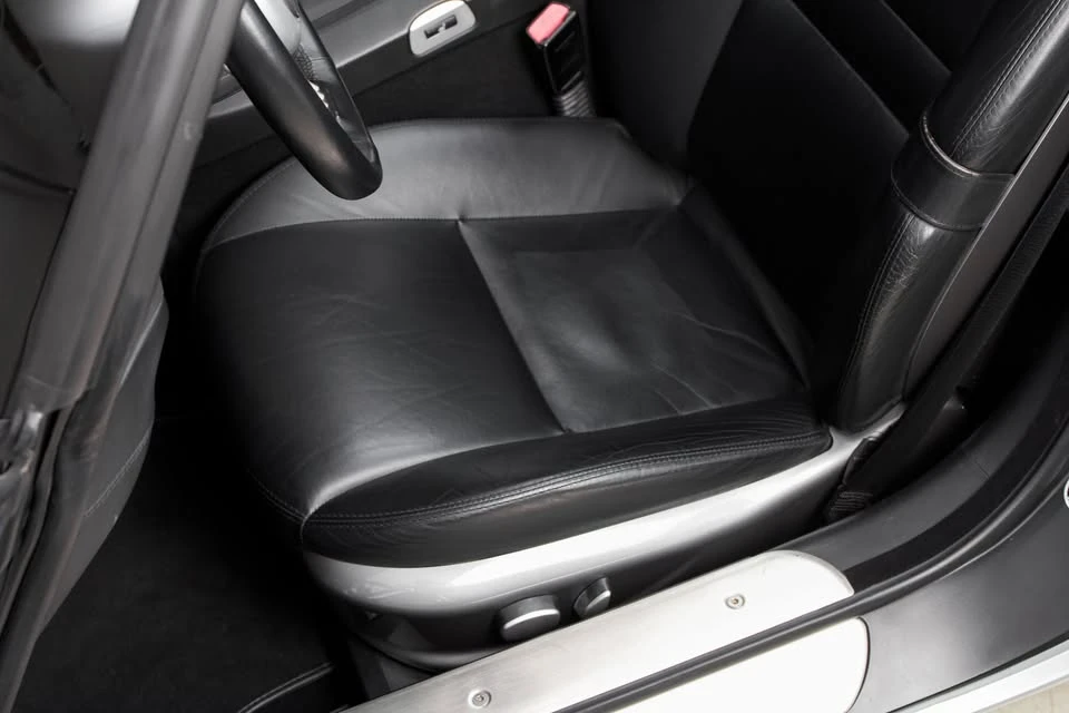 2001 BMW Z8 - Image 12 of 15