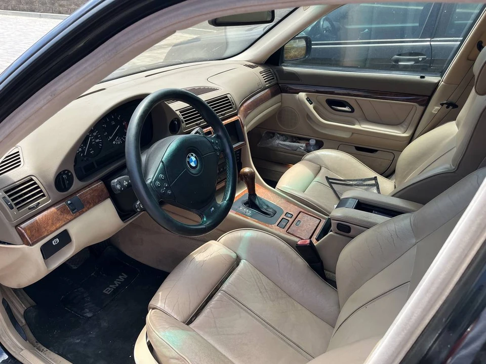 2001 BMW E38 7 Series - Image 7 of 14
