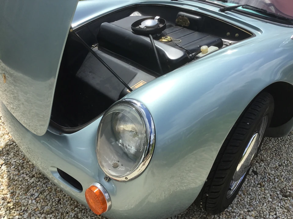 2001 Porsche 550 - Image 16 of 31