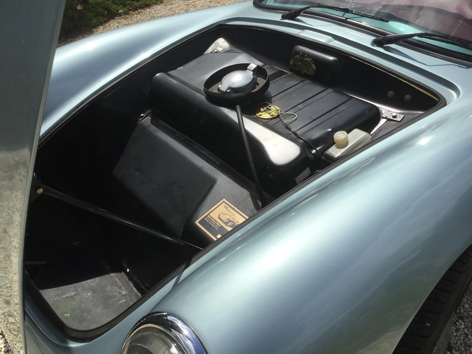 2001 Porsche 550 - Image 17 of 31