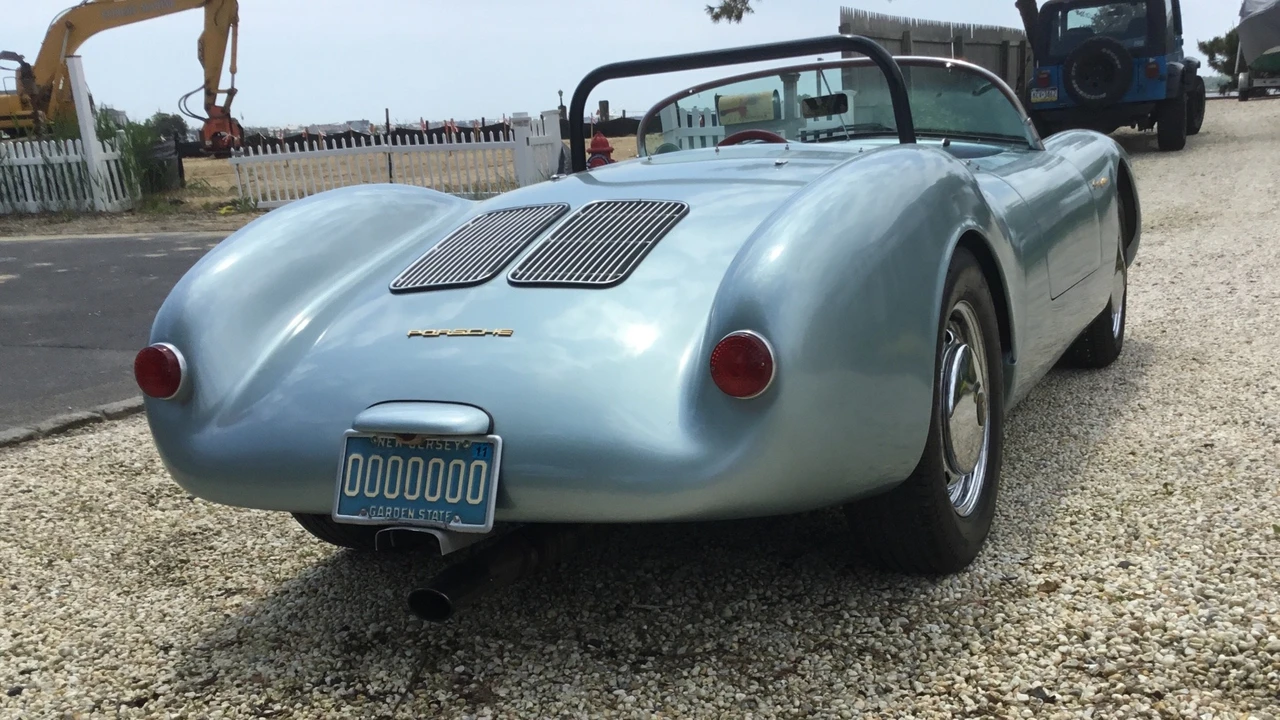 2001 Porsche 550 - Image 9 of 31