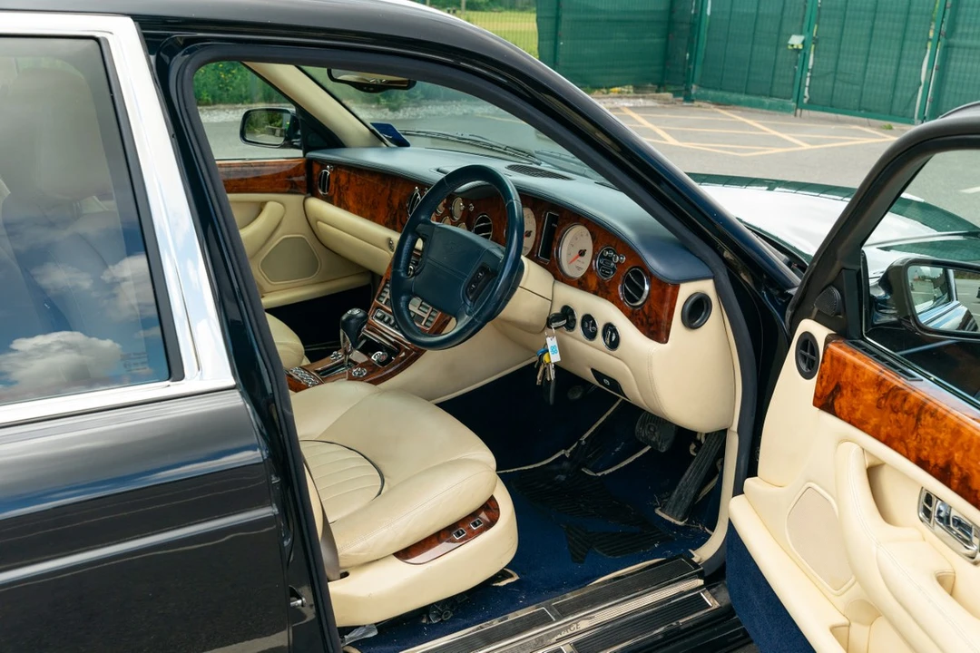 2001 Bentley Arnage - Image 27 of 30