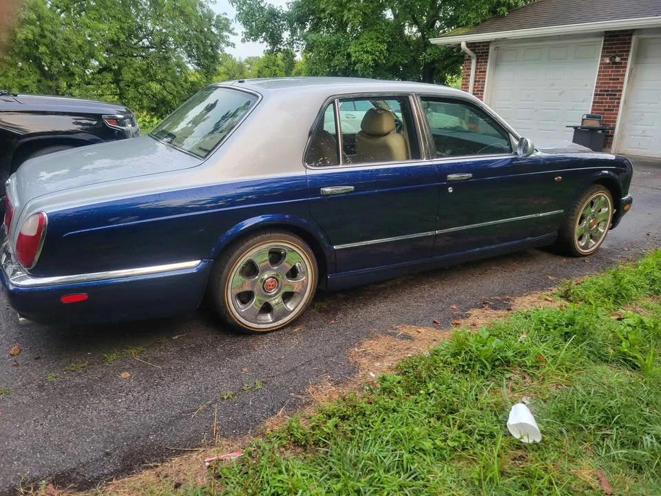 2001 Bentley Arnage - Image 2 of 3
