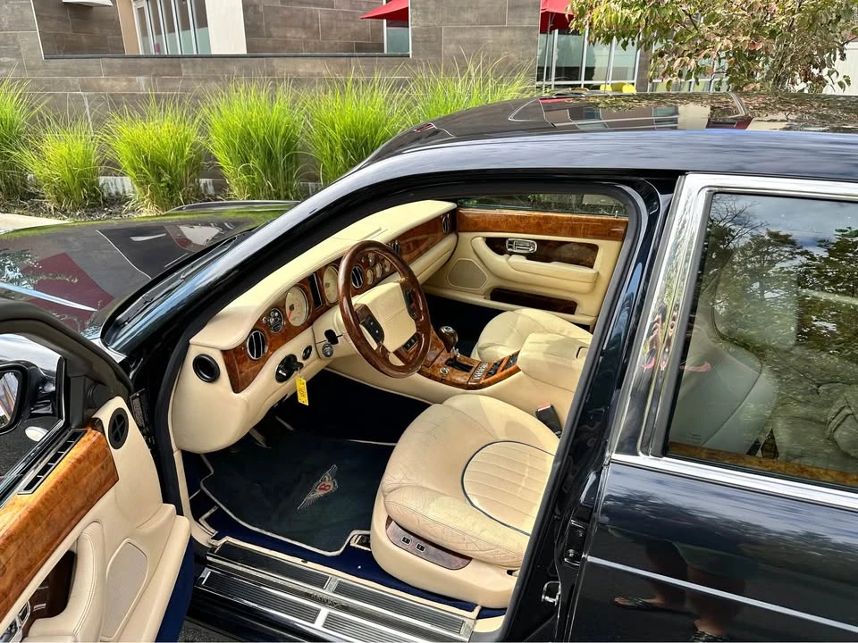 2001 Bentley Arnage R & RL - Image 2 of 5