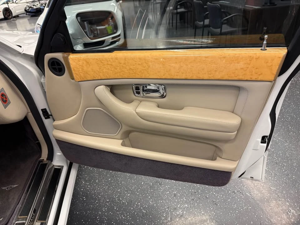2001 Bentley Arnage R & RL - Image 16 of 20