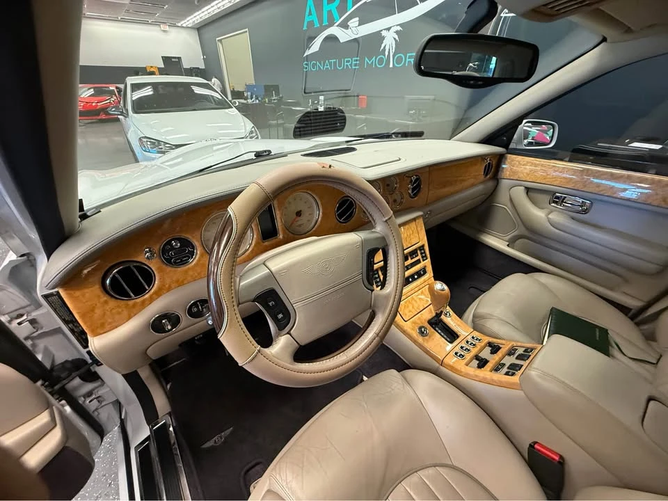 2001 Bentley Arnage R & RL - Image 9 of 20