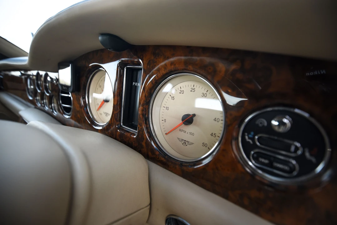 2001 Bentley Arnage - Image 23 of 27