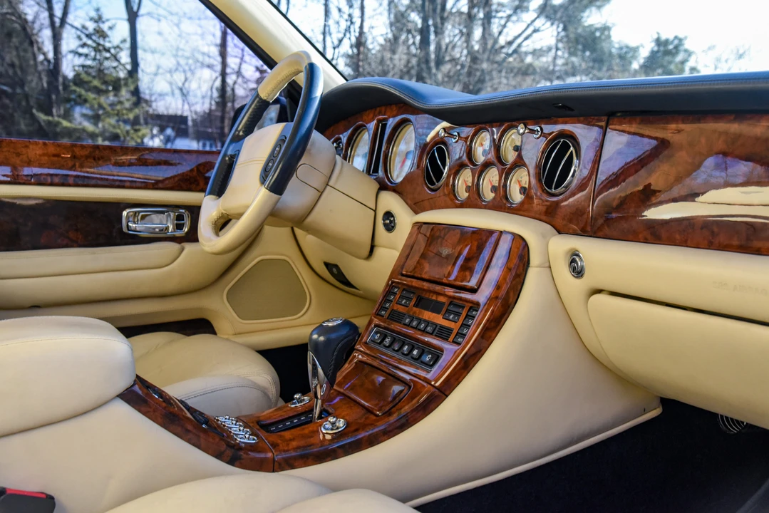2001 Bentley Arnage - Image 23 of 31
