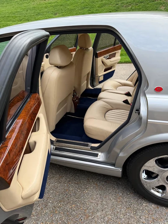2001 Bentley Arnage - Image 8 of 11