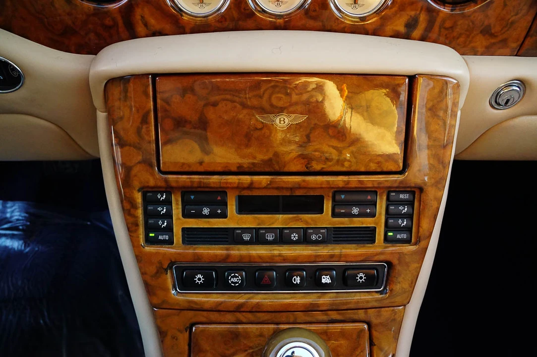 2001 Bentley Arnage - Image 27 of 31